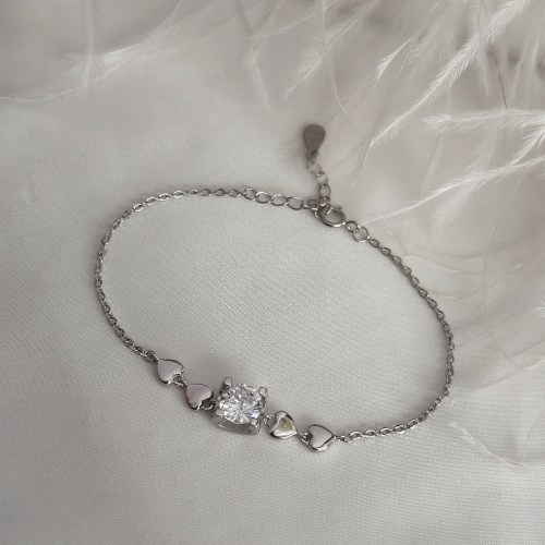 Narukvica od srebra sa dva srca