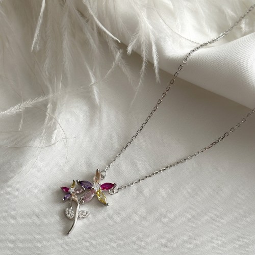 Srebrna ogrlica, srce sa cirkonima