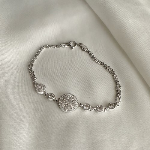 Srebrna narukica sa cvetićma