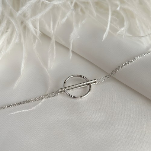 Čvrsta narukvica, belo zlato i cirkoni